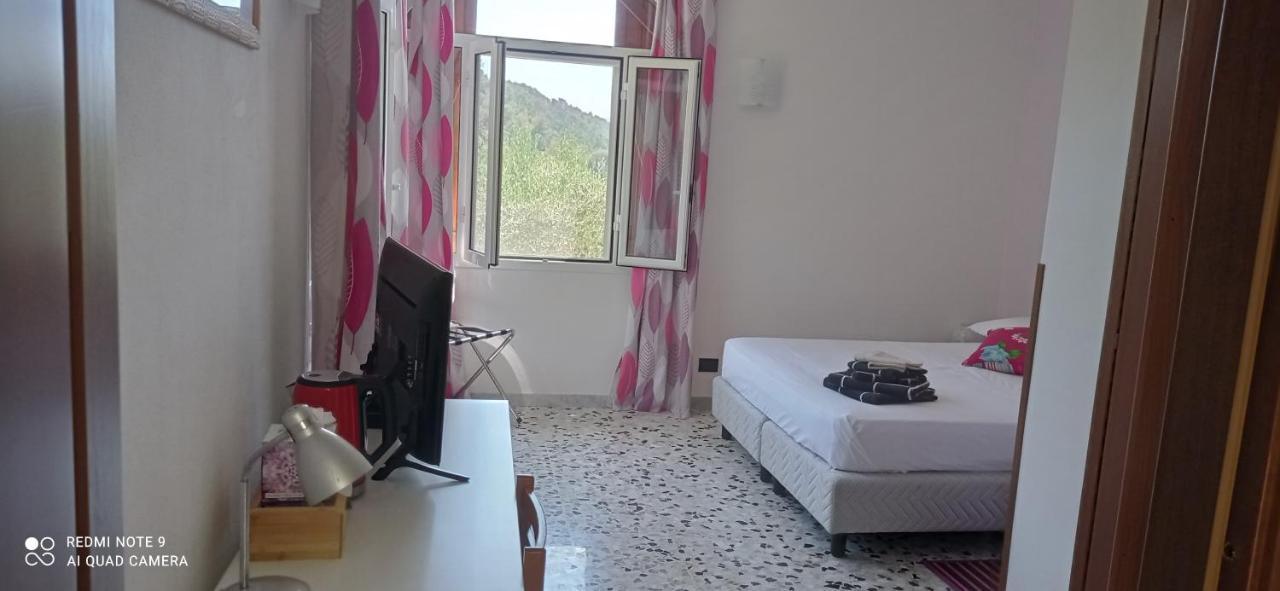 Agriturismo Vecchio Frantoio Villatella ภายนอก รูปภาพ