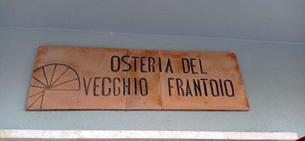 Agriturismo Vecchio Frantoio Villatella ภายนอก รูปภาพ