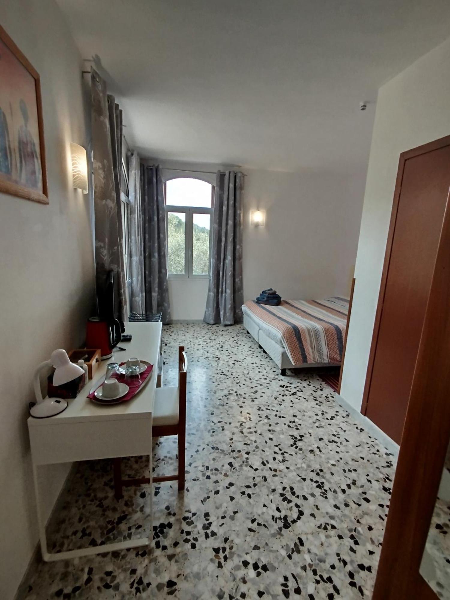Agriturismo Vecchio Frantoio Villatella ภายนอก รูปภาพ
